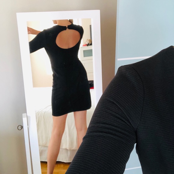 Armani LBD - Picture 2 of 4